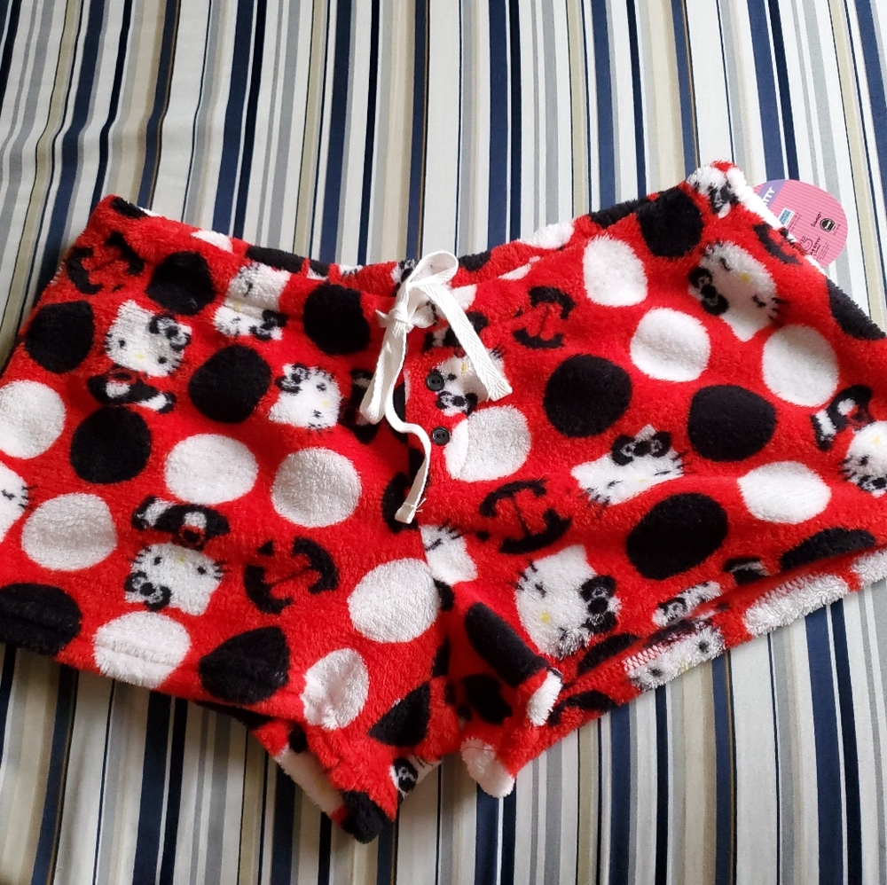 HK Plush Short